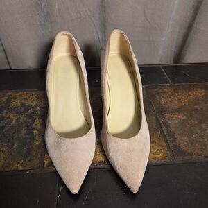 Marc Fisher blush/tan/beige suede pointed toe heels